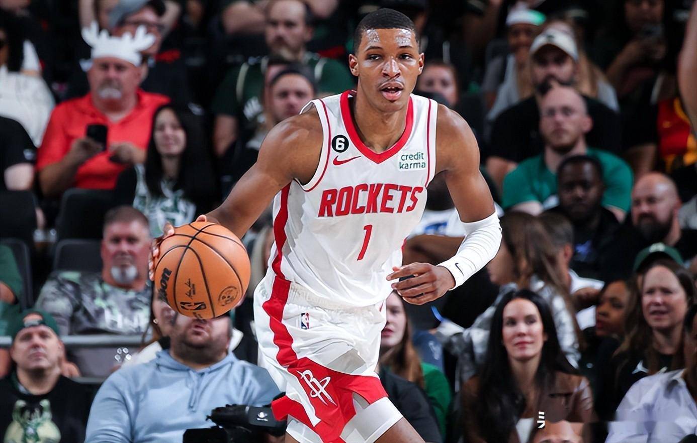 九游体育下载-字母哥新星险胜表现突出，TES前途光明！再创辉煌时刻-九游体育下载